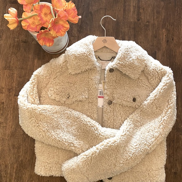 Michael Kors Jackets & Blazers - NWT Michael Kors Sherpa Faux Fur Jacket
